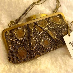 HOBO NWT CLUTCH /wallet HAYLLY METAL SNAKE